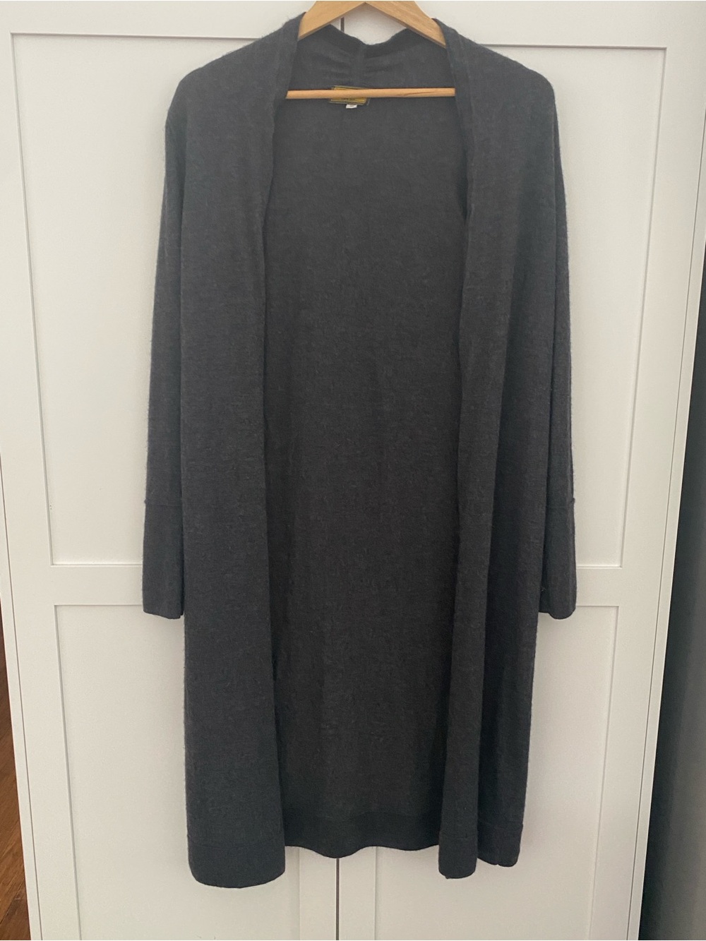 Luxury Boutique 100% Cashmere Soft Long Duster Dark Gray Cardigan Sweater Medium